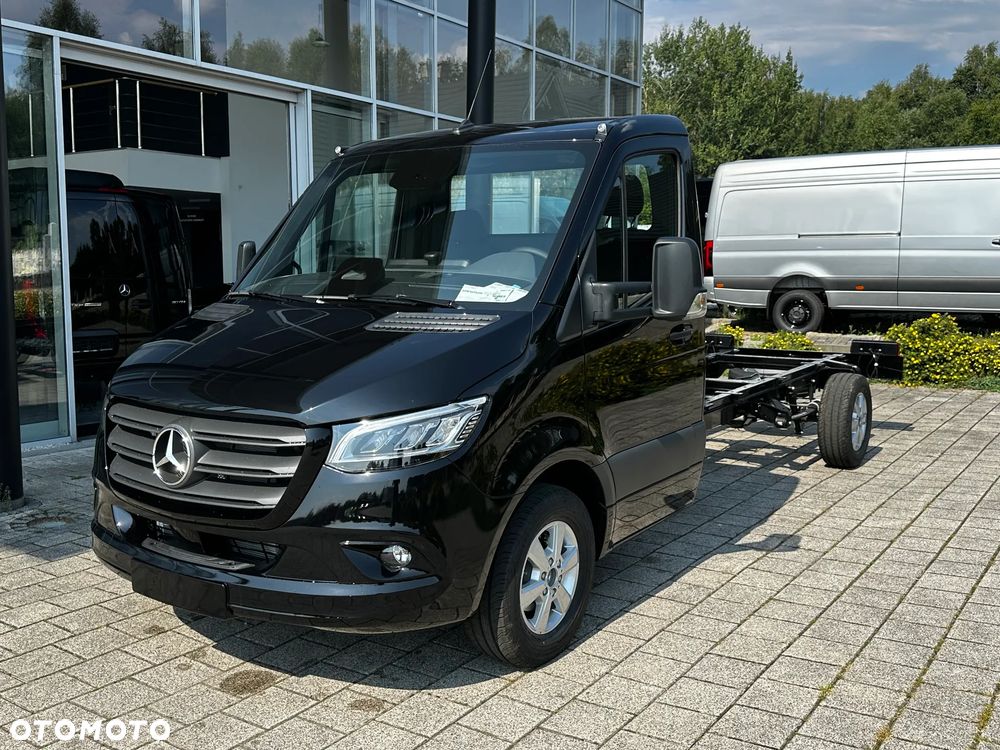 Mercedes-Benz Sprinter - 3