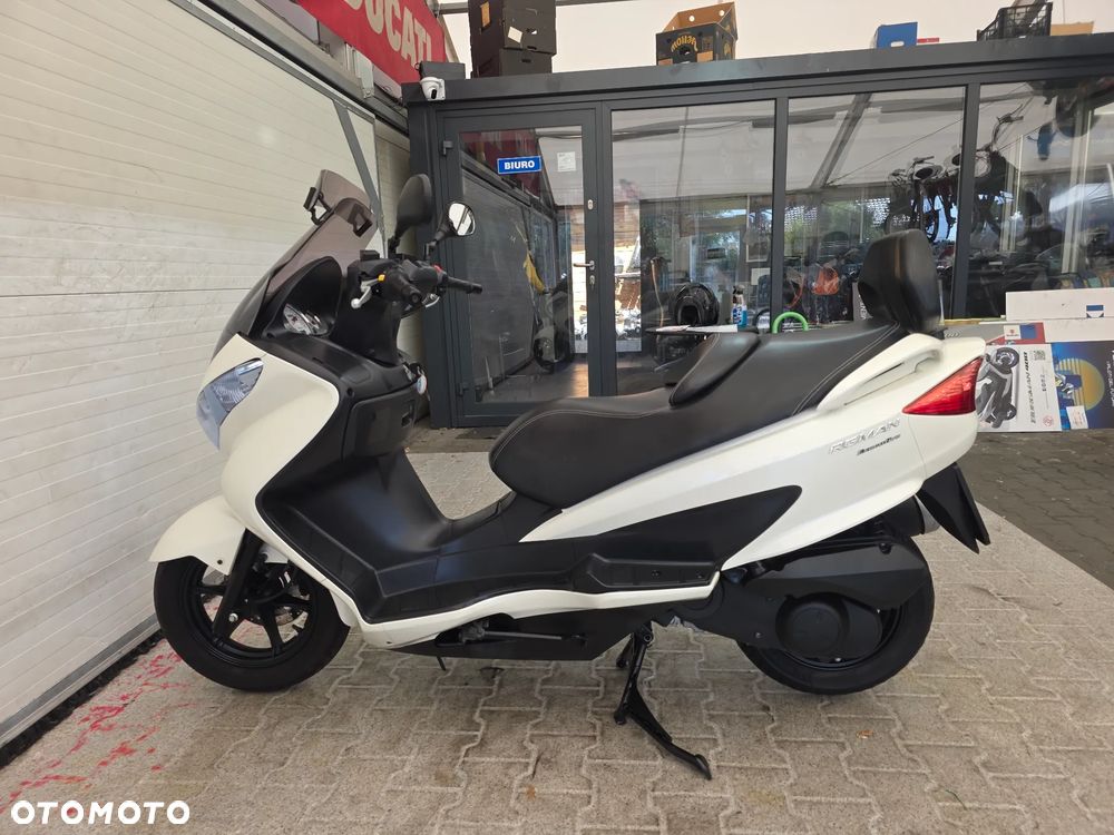 Suzuki Burgman - 19