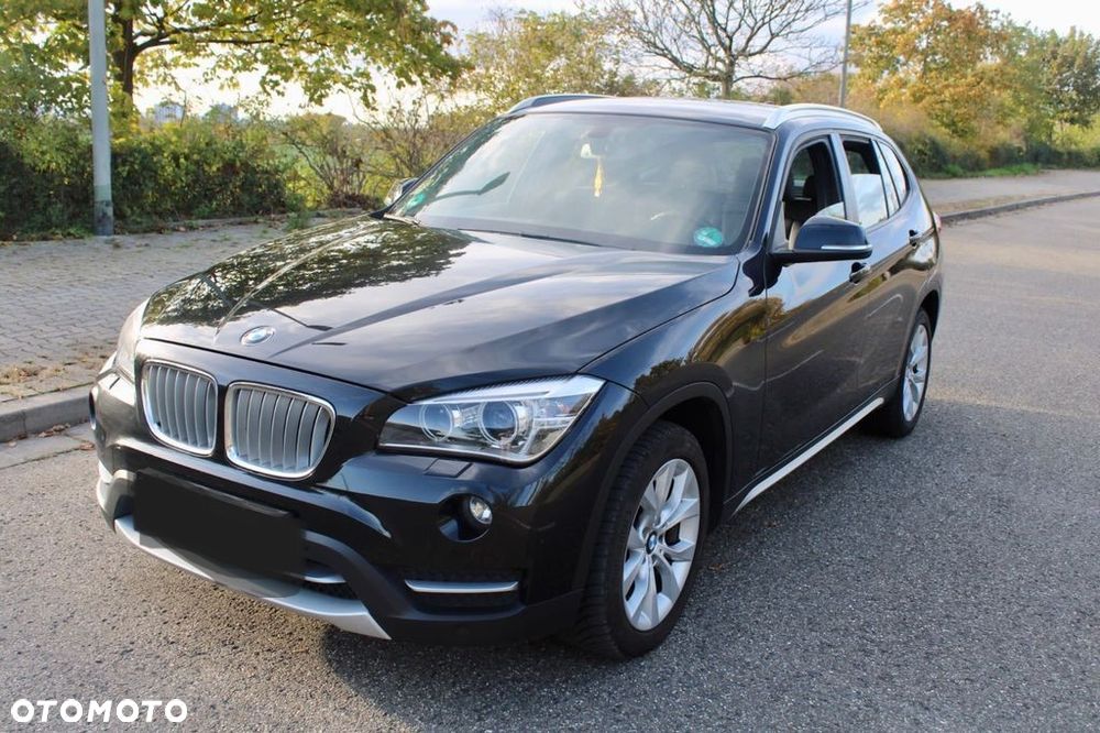 BMW X1 xDrive18d Sport Line - 1