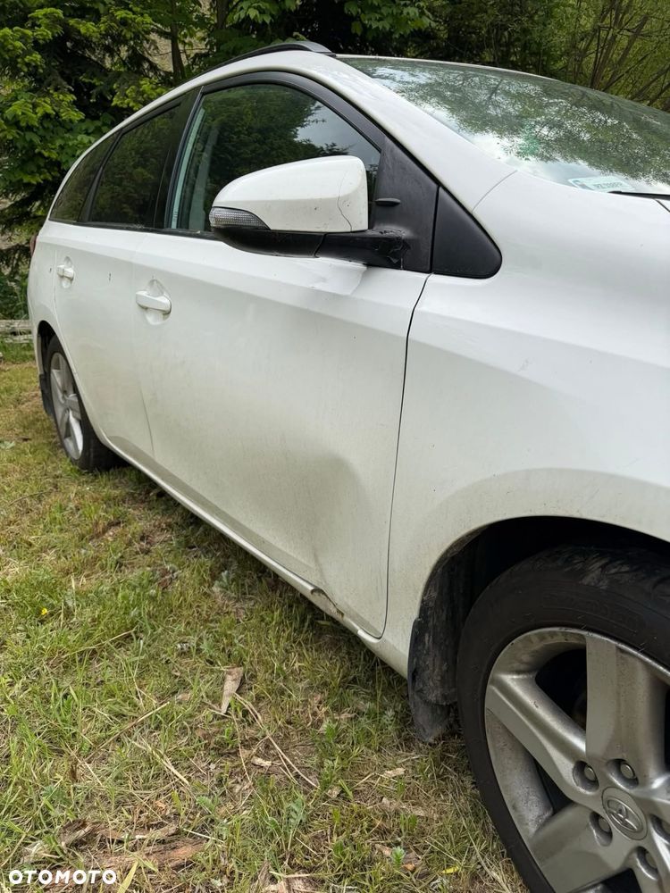 Toyota Auris - 4