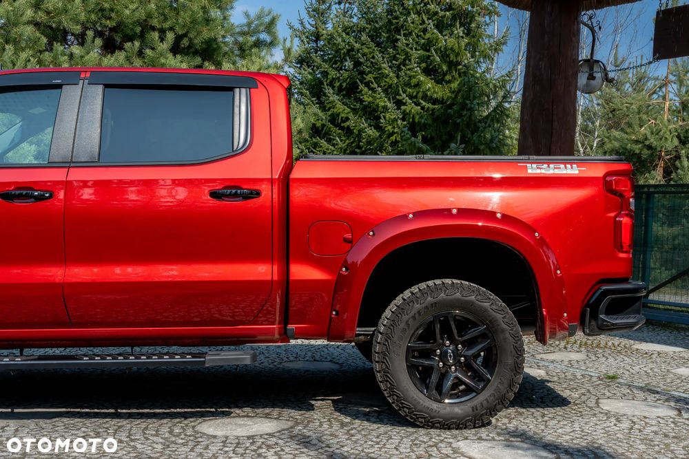 Chevrolet Silverado - 10