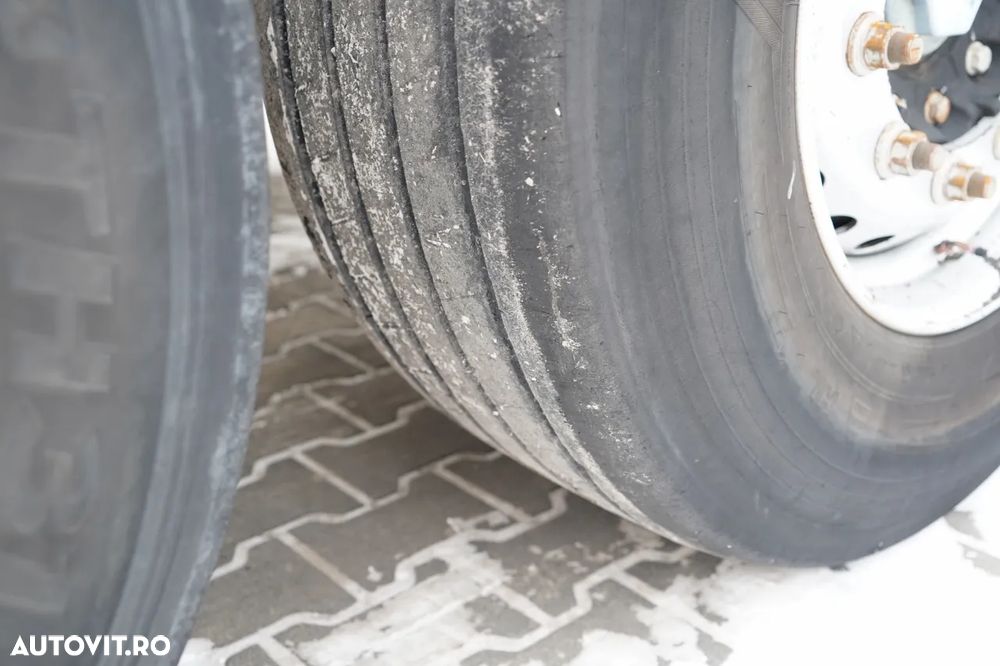 Benalu BASCULĂ BENALU / 27 m³ / ALUMINIU / AXĂ RIDICATĂ / GREUTATE: 5.100 KG / PERDĂ ELECTRICĂ - 16