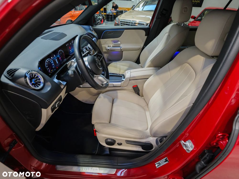 Mercedes-Benz GLB 200 d Progressive 8G-DCT - 17