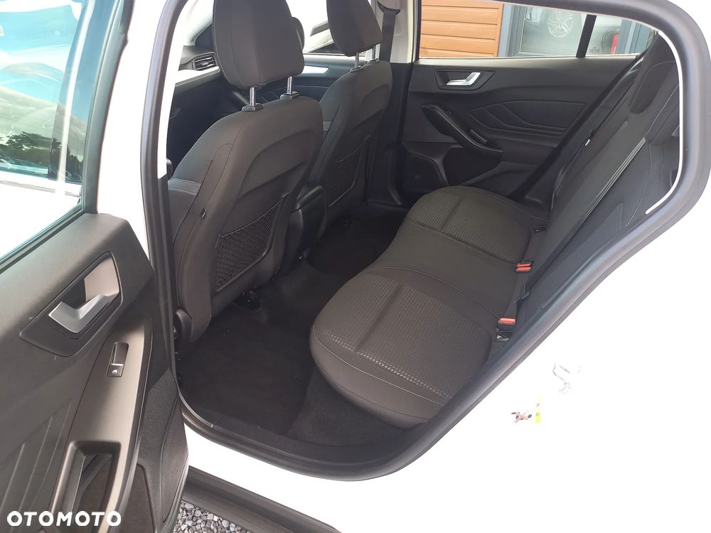 Ford Focus 1.5 EcoBlue STart-Stopp-System TITANIUM - 17