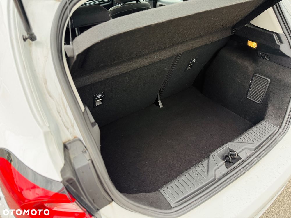Ford Fiesta 1.0 EcoBoost Hybrid S&S TITANIUM - 11