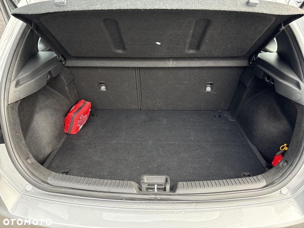 Hyundai i30 1.5 DPI Modern - 17