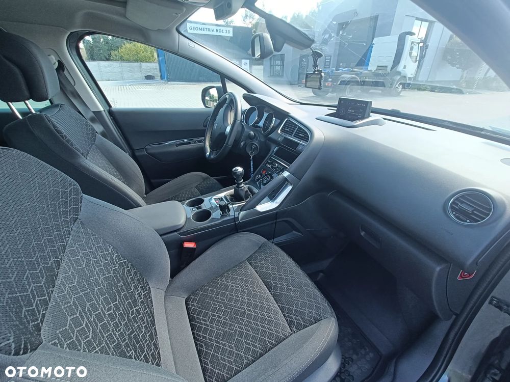 Peugeot 3008 1.6 THP Style - 12