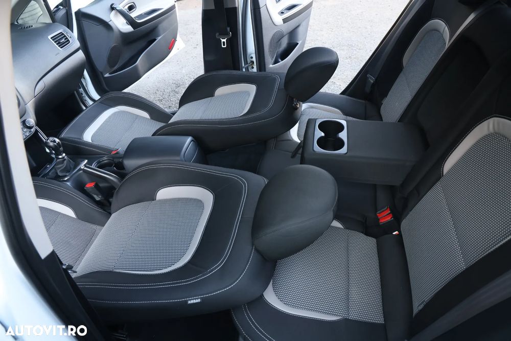 Kia Ceed 1.6 GDI Dream-Team Edition - 10