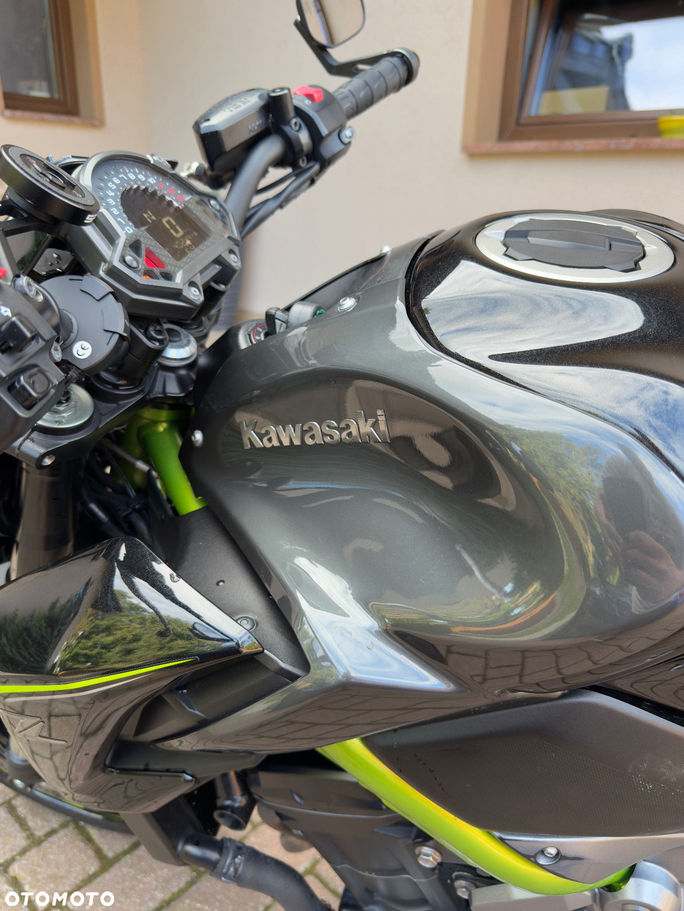 Kawasaki Z 900 - 8