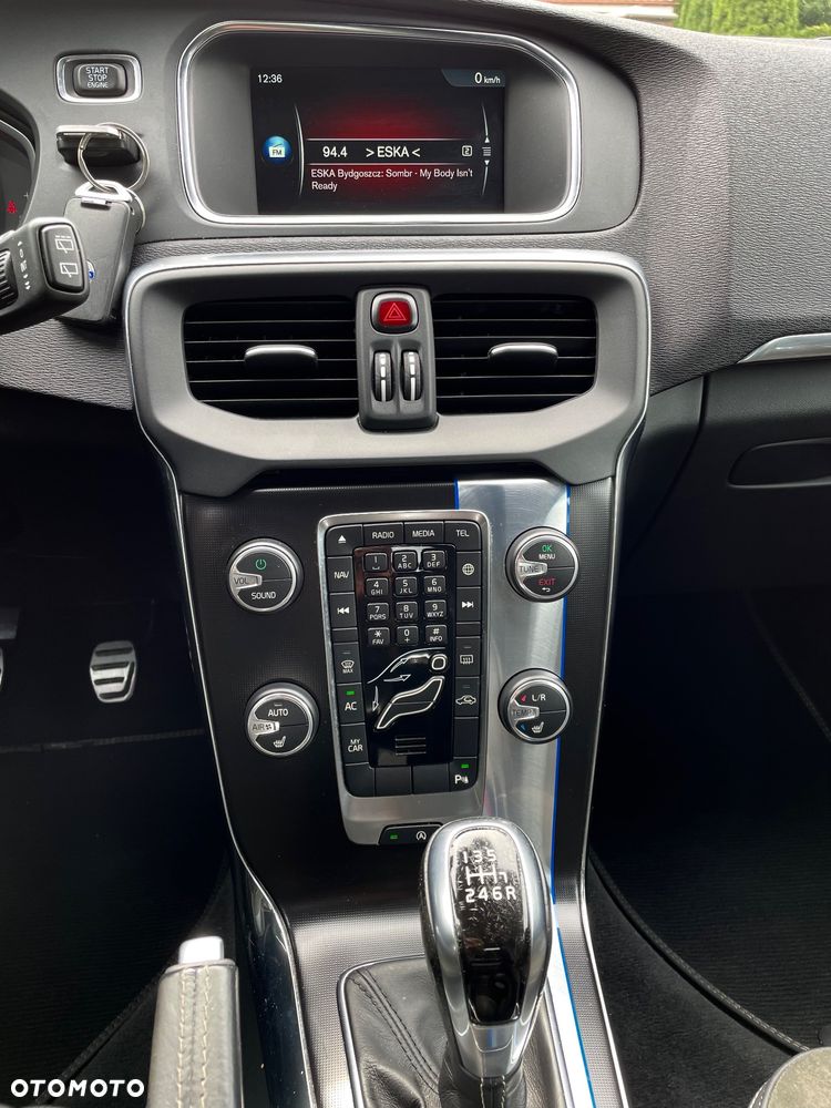 Volvo V40 D2 RDesign - 12