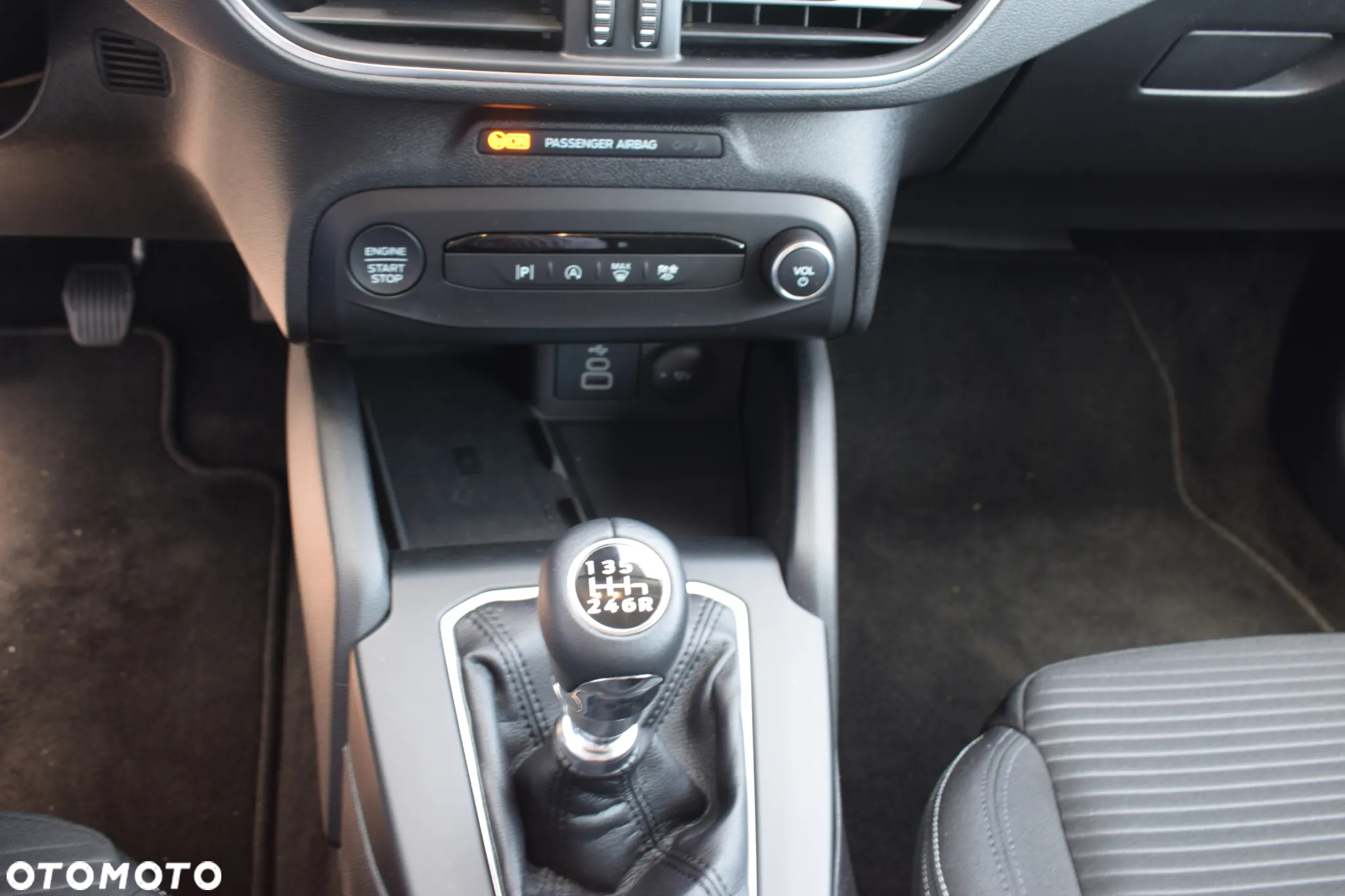 Ford Focus 1.0 EcoBoost Titanium - 8