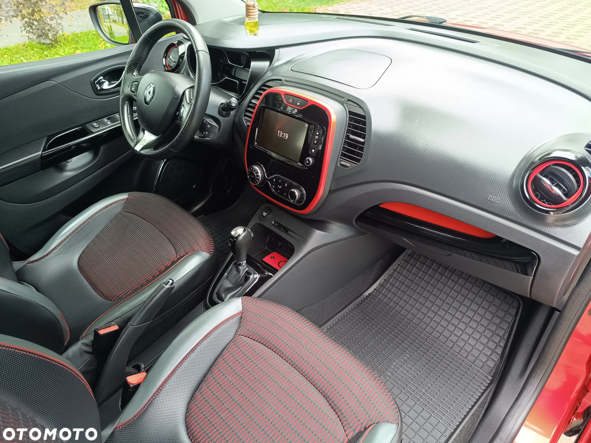 Renault Captur 1.2 TCe Intens EDC - 32