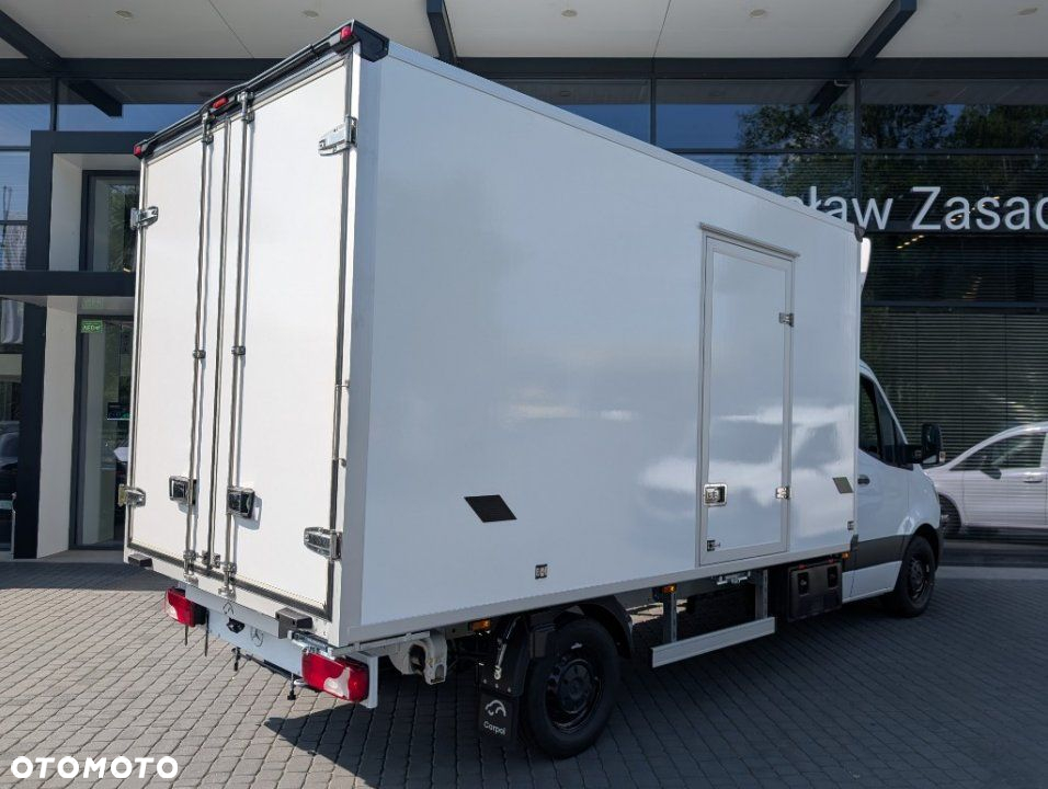 Mercedes-Benz Sprinter - 3