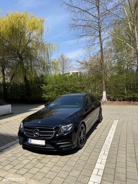 Mercedes-Benz E 200 4MATIC Aut. - 1