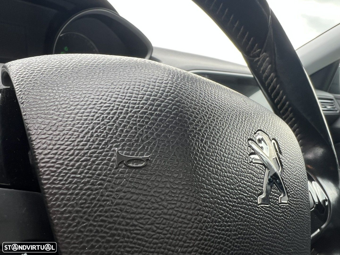 Peugeot 308 SW 1.5 BlueHDi Allure EAT8 - 24