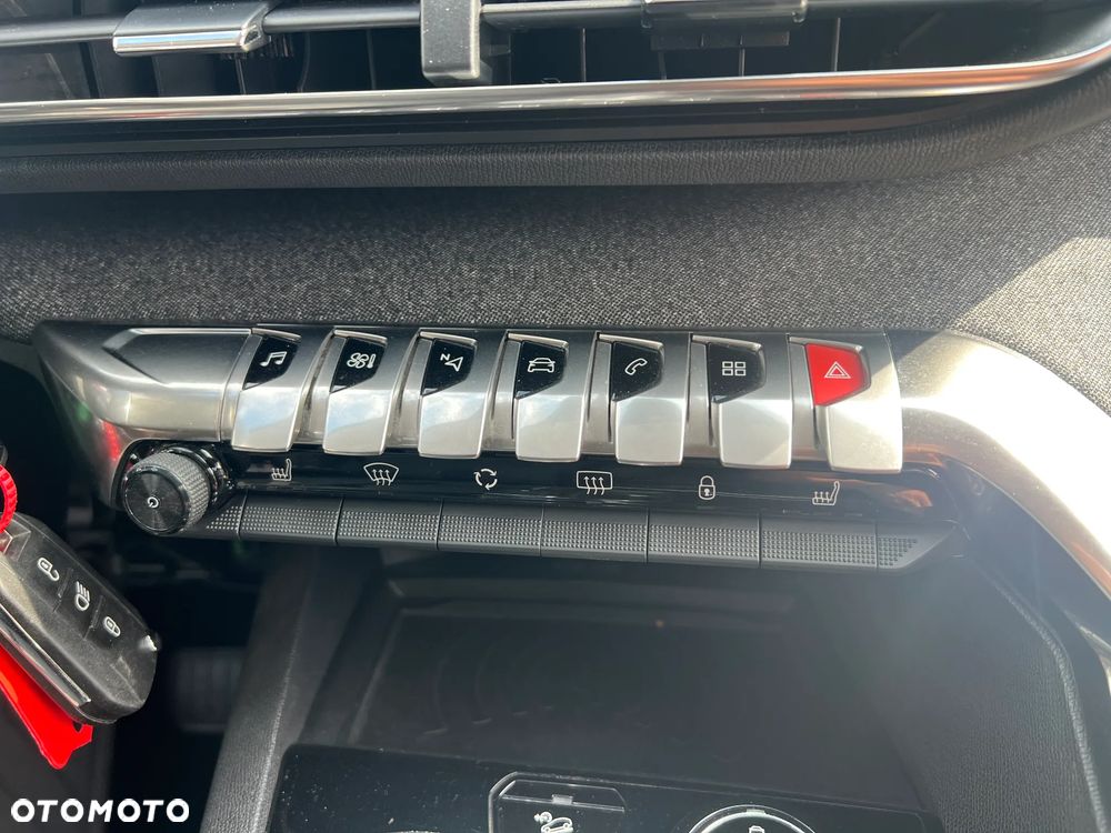 Peugeot 3008 - 15