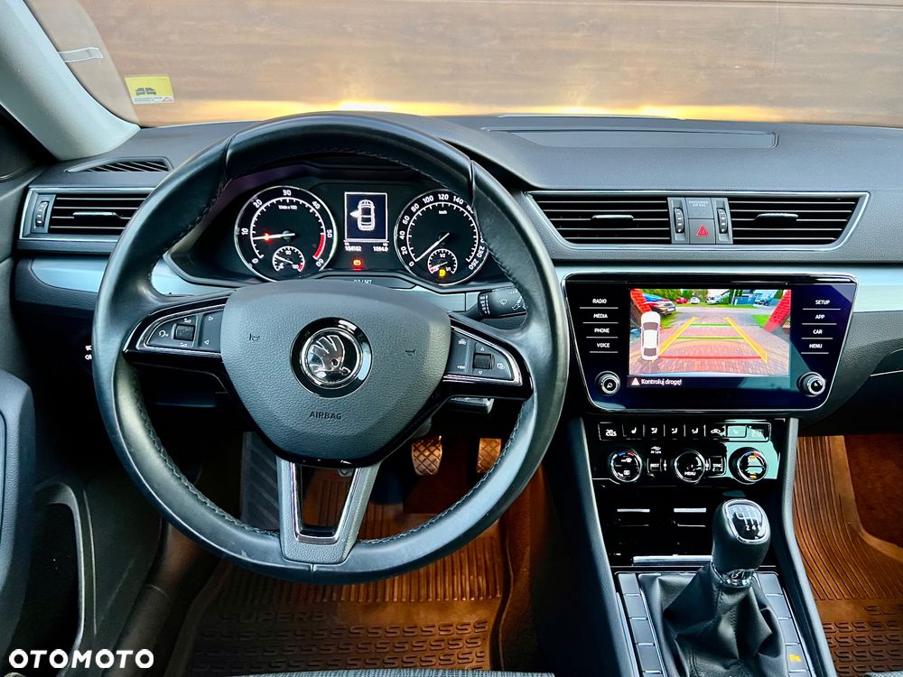 Skoda Superb 2.0 TDI SCR Style - 5