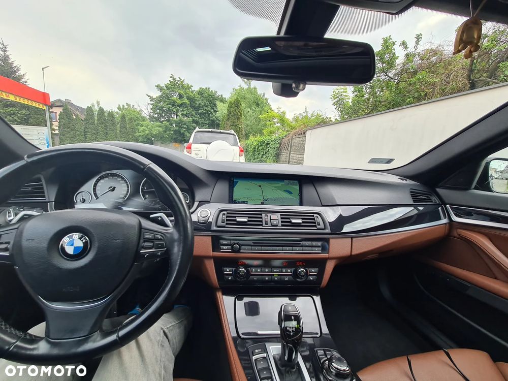 BMW Seria 5 520d xDrive Luxury Line - 4