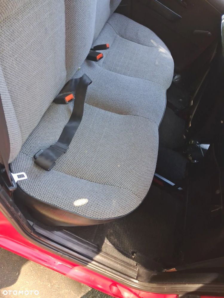 Volkswagen Passat - 10