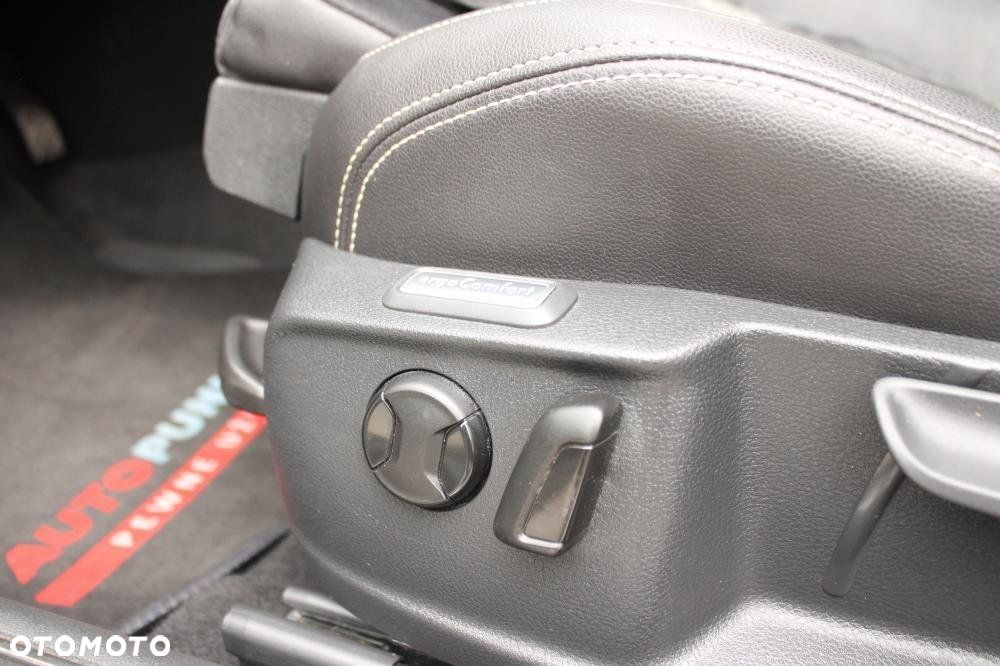 Volkswagen Passat - 10