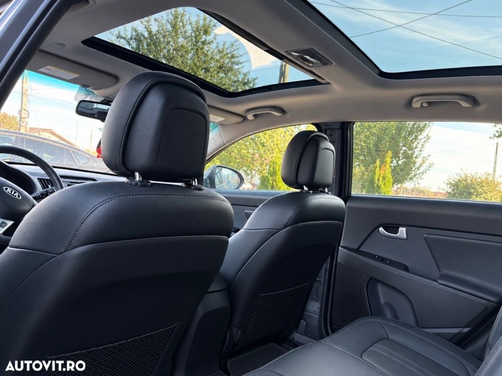 Kia Sportage 2.0 CRDI AWD Aut. Dream-Team Edition - 9