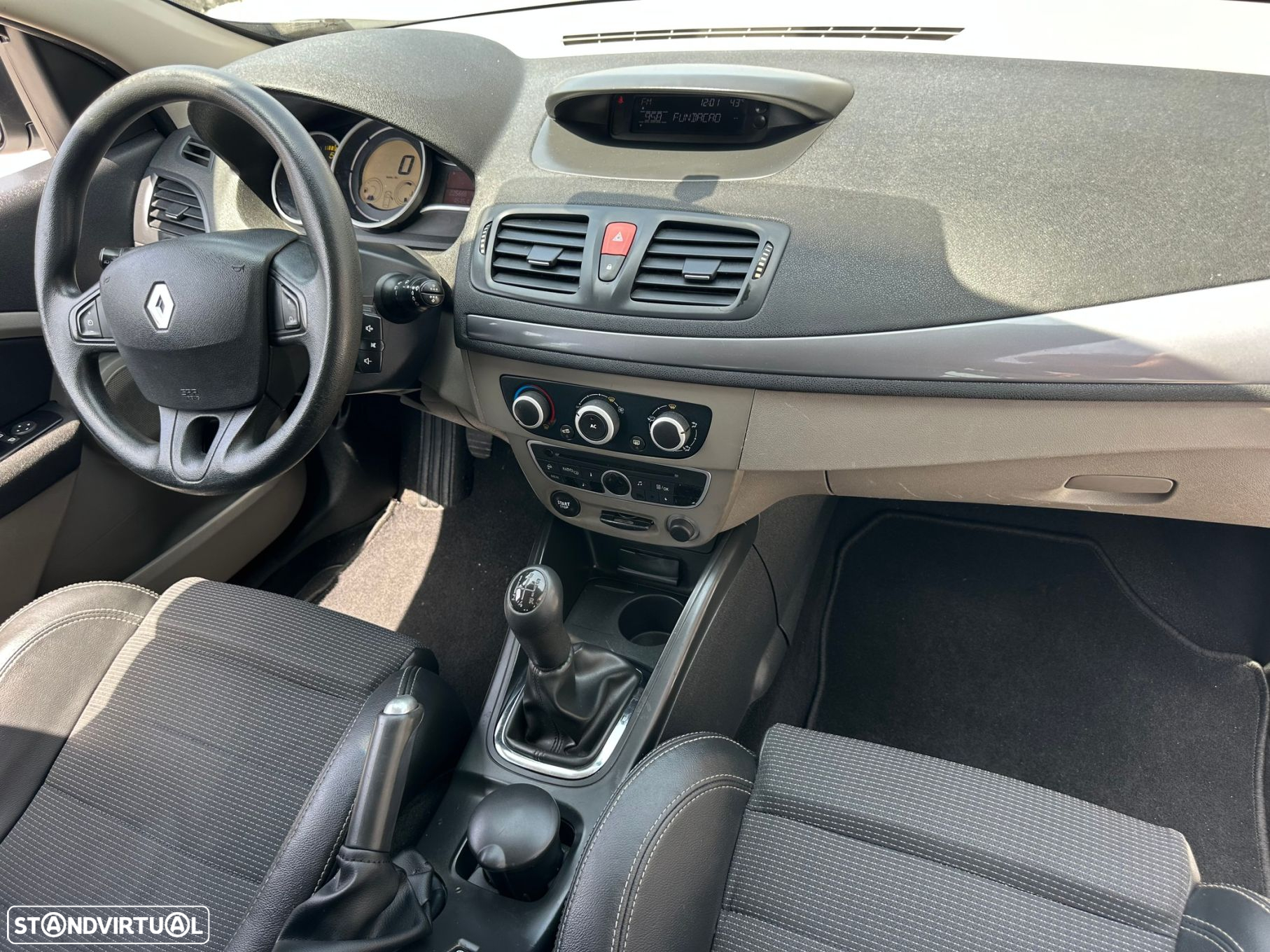 Renault Mégane 1.5 dCi Dynamique - 15