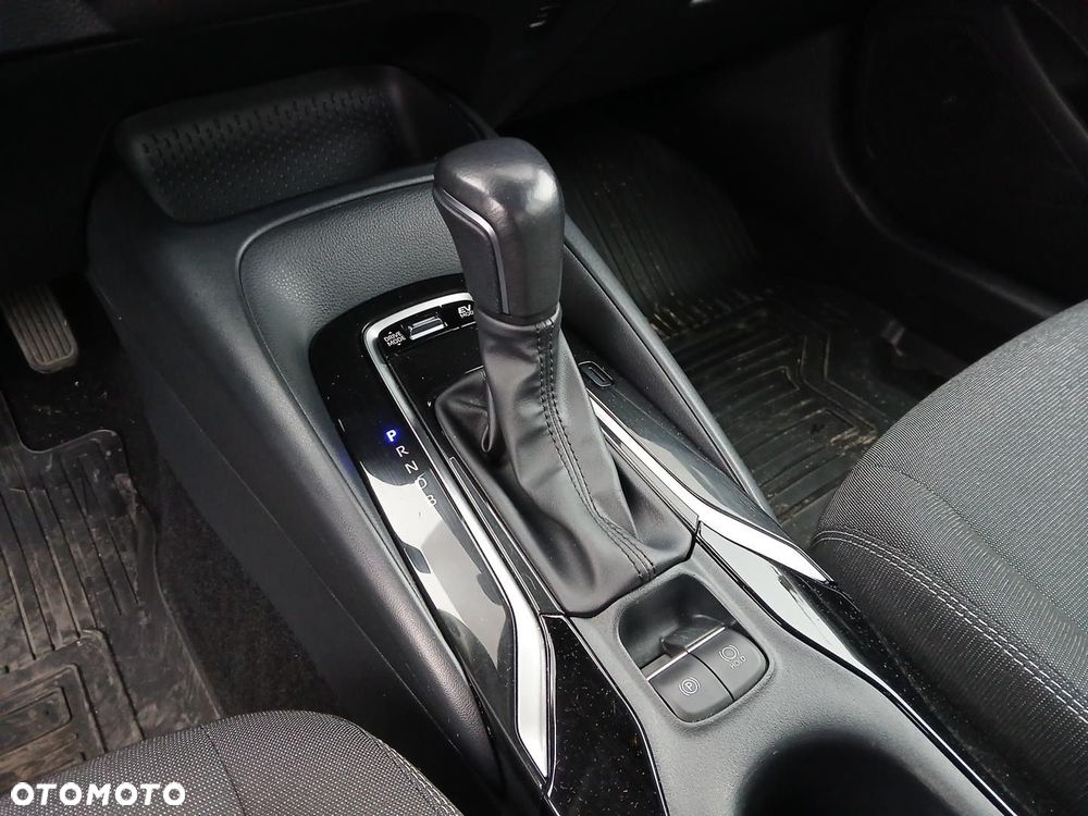 Toyota Corolla 1.8 Hybrid Comfort - 31