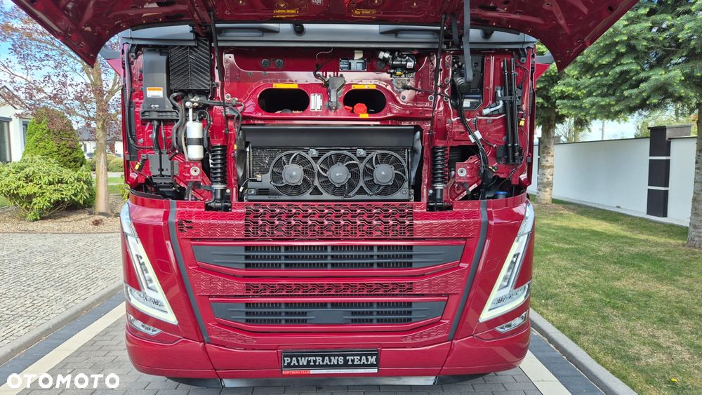 Volvo VOLVO///FH///500///2023/// GLOBETROTTER///XXL/// VIRTUAL COCPIT///FULL LED///ALUFELGI///KLIMATYZACJA POSTOJOWA///ZABUDOWY MIĘDZYOSIOWE///STAN BARDZO DOBRY - 15