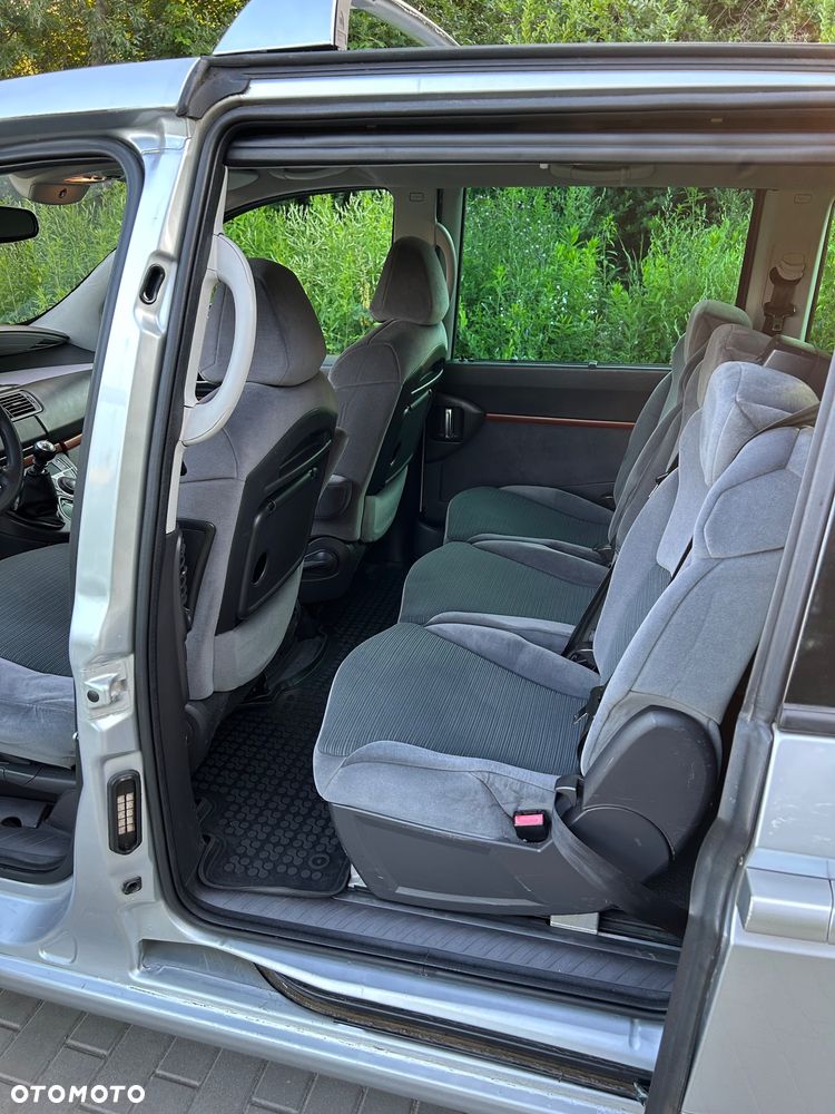 Citroën C8 2.0 HDi SX - 8