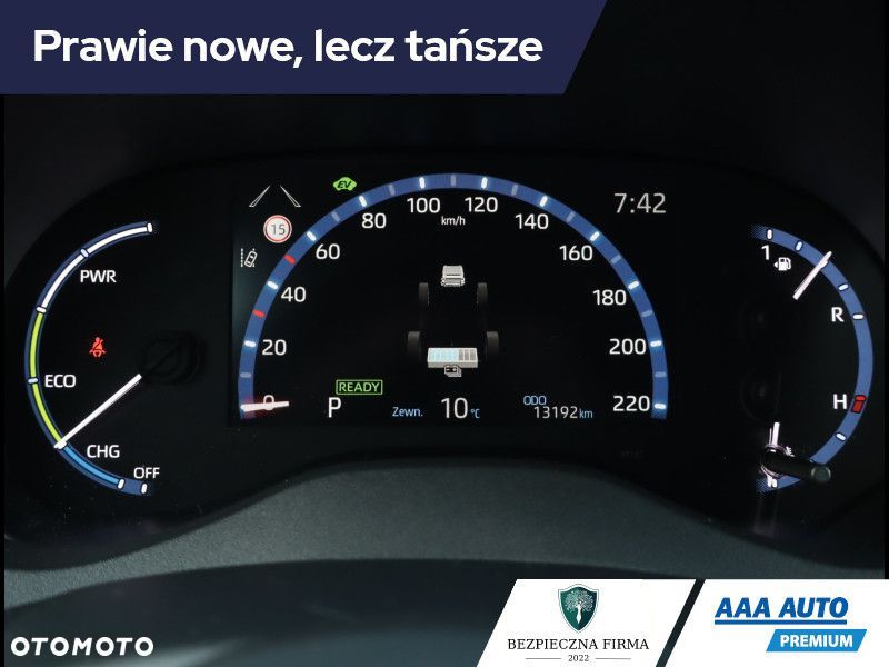 Toyota Yaris Cross - 12