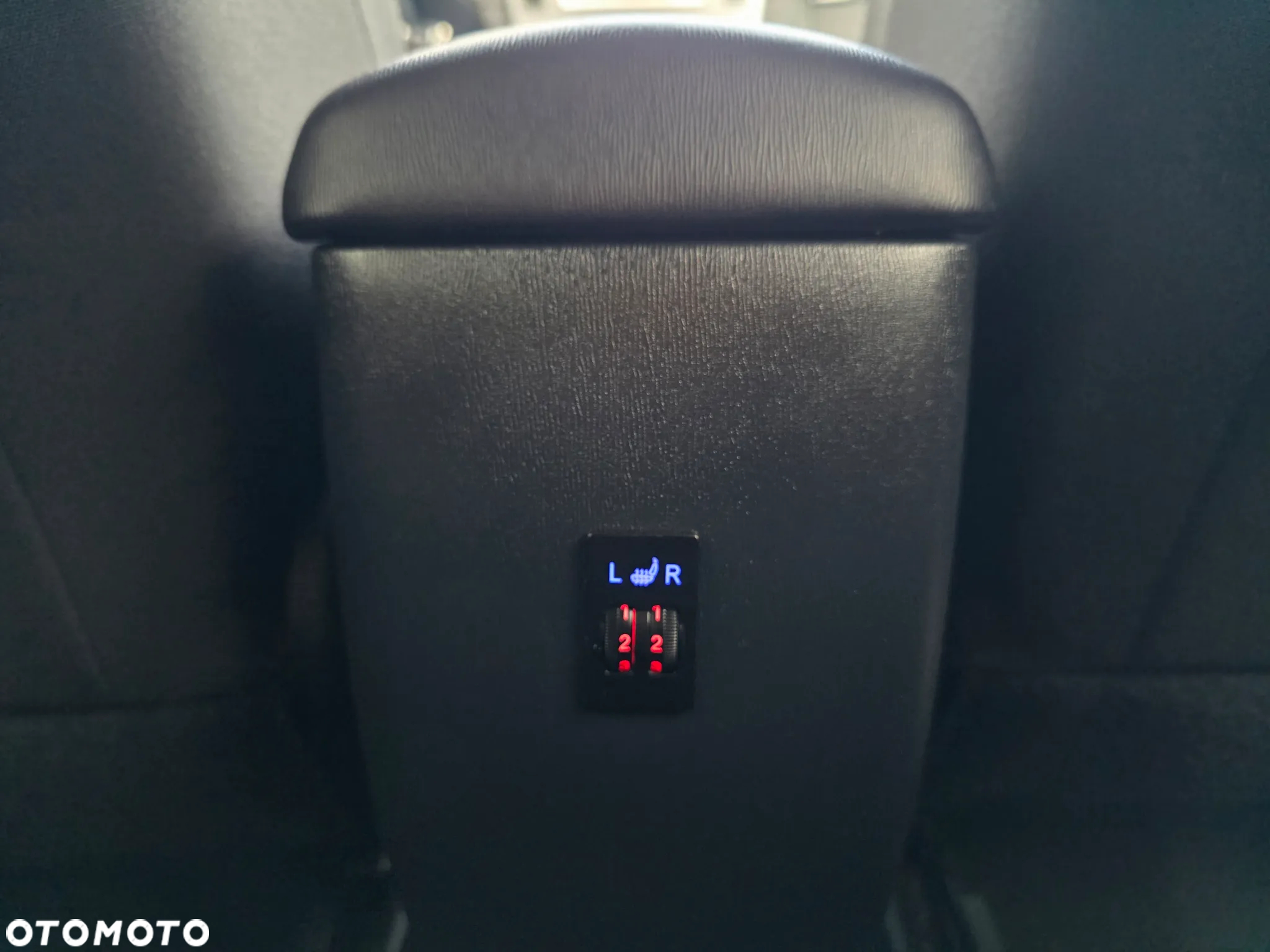 Toyota Avensis 1.8 Business Edition - 22