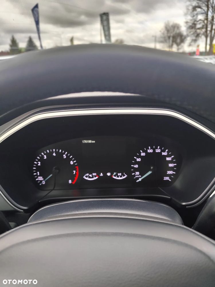 Ford Kuga 1.5 EcoBoost FWD Titanium ASS GPF - 10