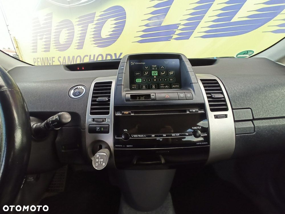 Toyota Prius - 15