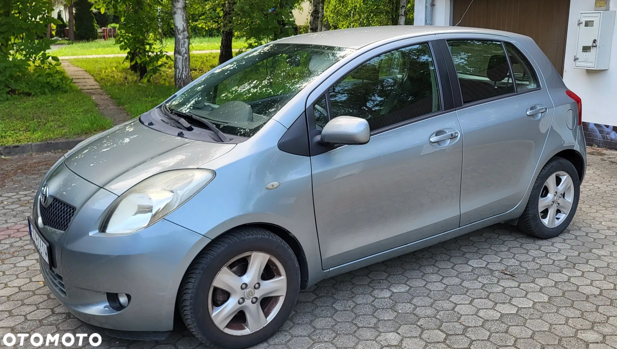 Toyota Yaris 1.3 VVT-i Sol - 1