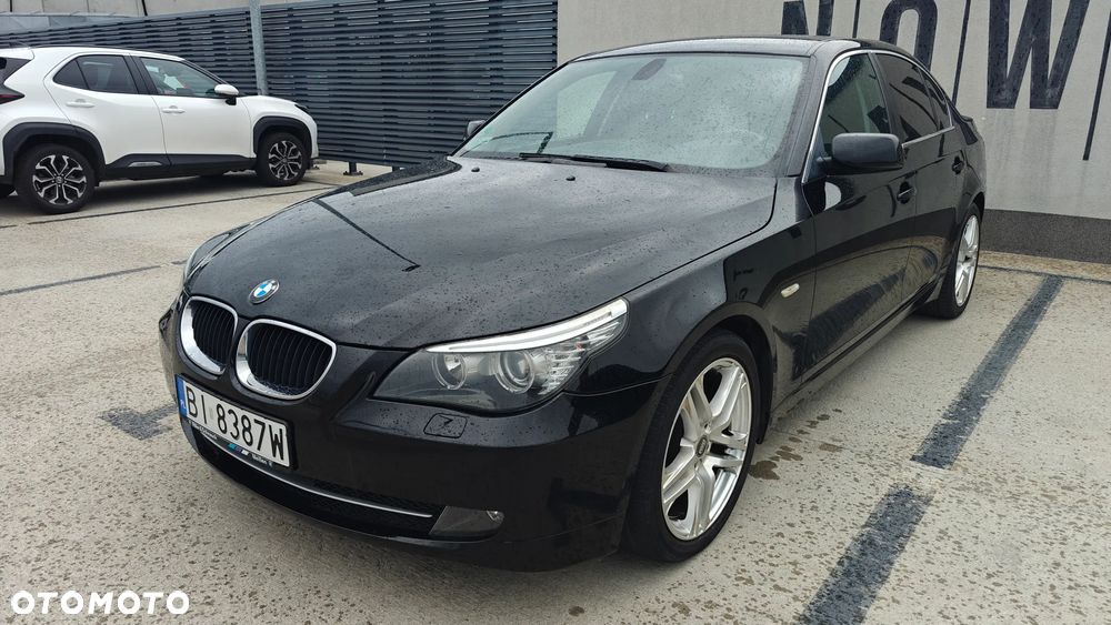 BMW Seria 5 520i - 4