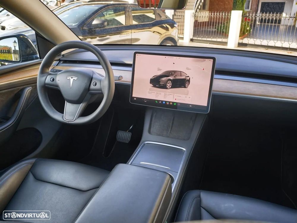 Tesla Model Y RWD - 19
