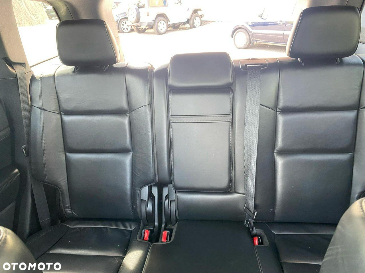 Jeep Grand Cherokee - 31