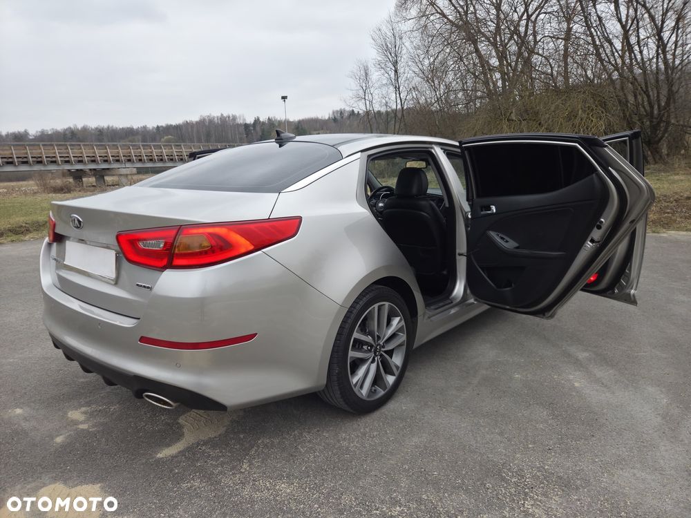 Kia Optima - 25
