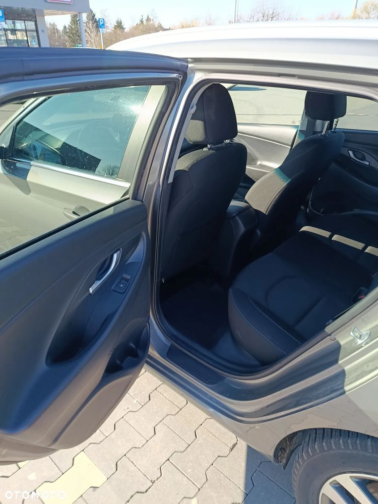 Hyundai i30 1.4 T-GDI Comfort DCT - 13