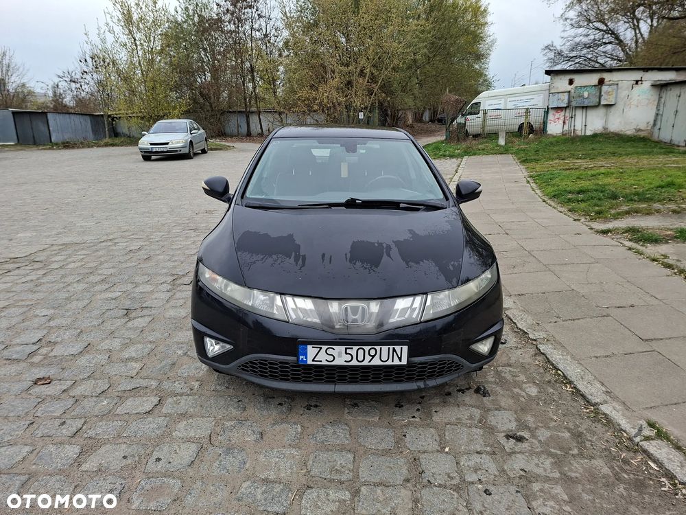 Honda Civic 1.8 Comfort - 1