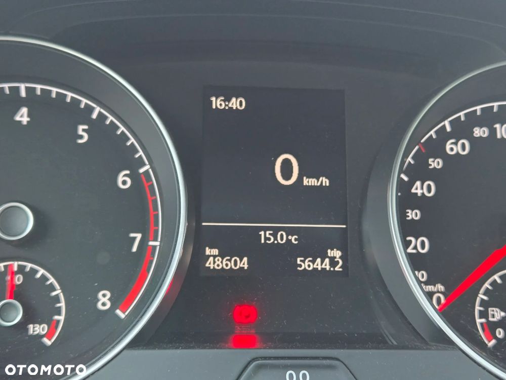 Volkswagen Golf - 17