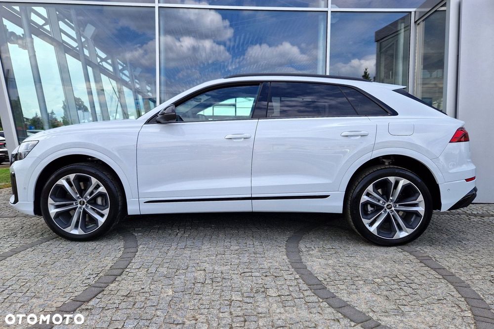 Audi Q8 - 6