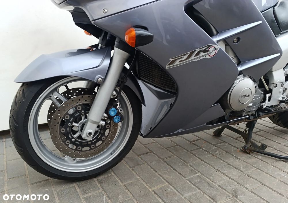 Yamaha FJR - 9