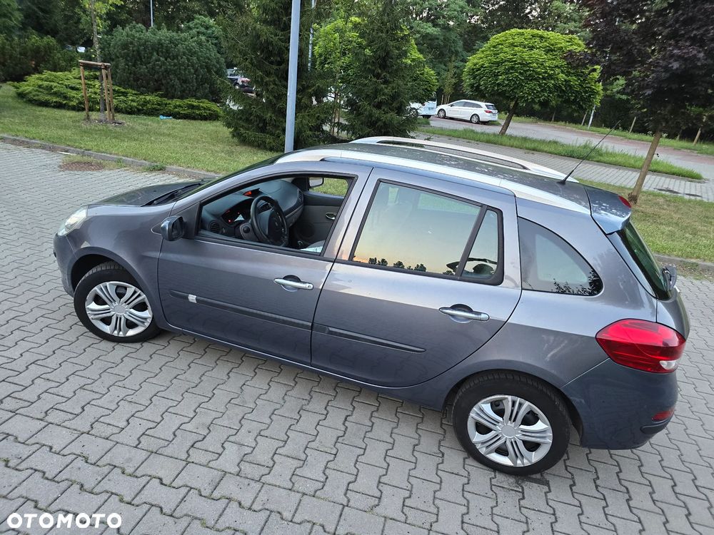 Renault Clio 1.2 16V All Inclusive - 23