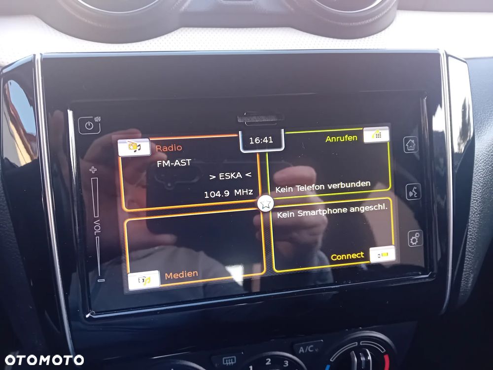 Suzuki Swift 1.2 Dualjet Allgrip Comfort - 29