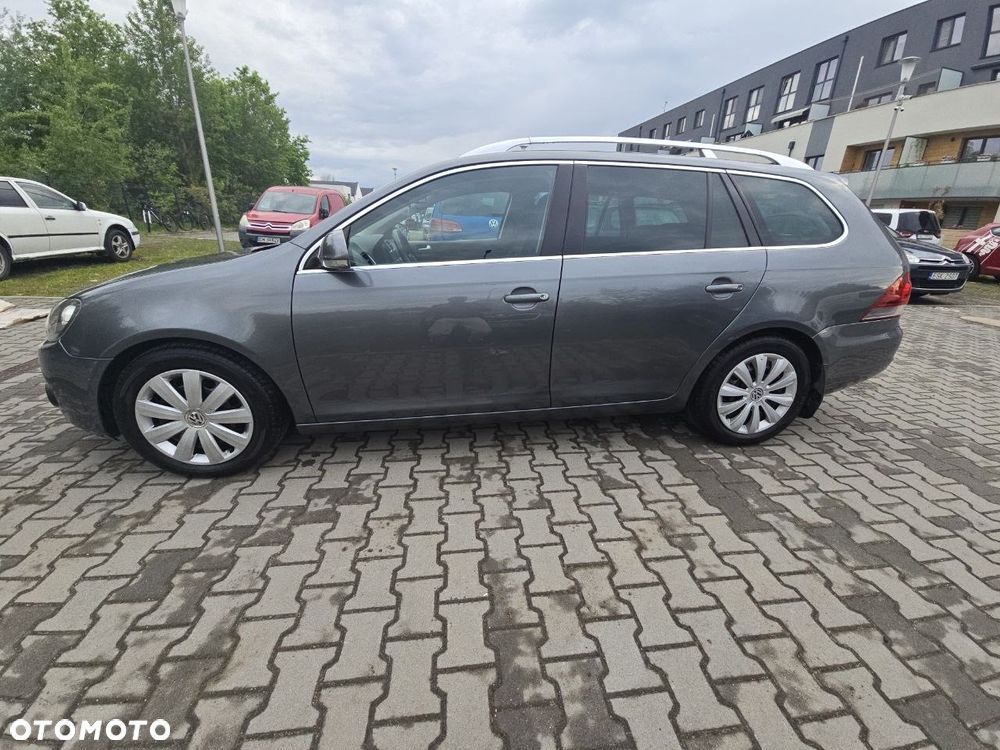 Volkswagen Golf 1.6 TDI Highline - 6