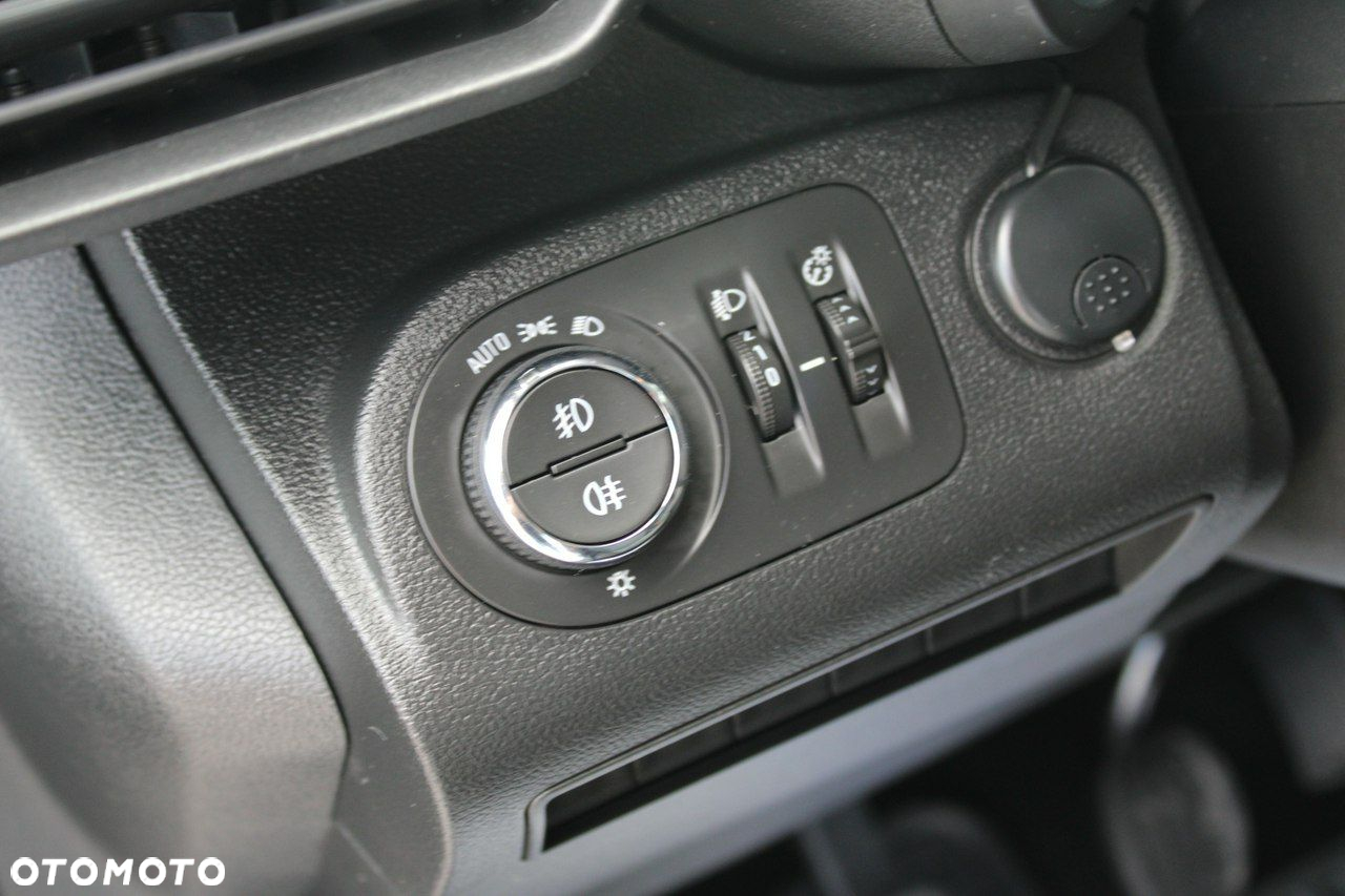 Opel Combo - 19