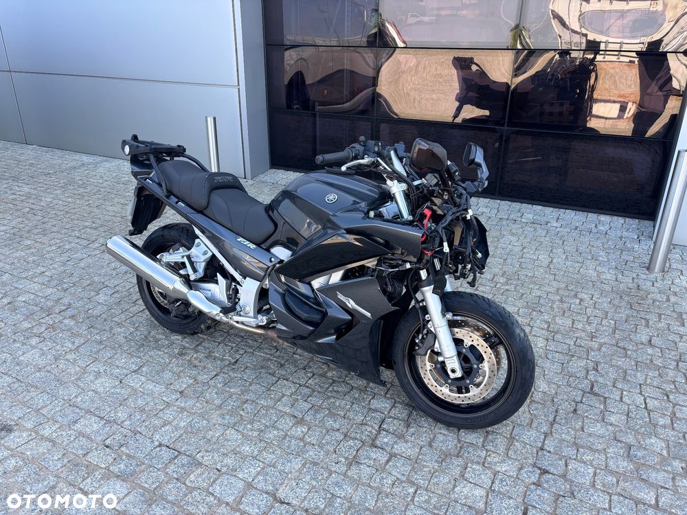 Yamaha FJR - 3