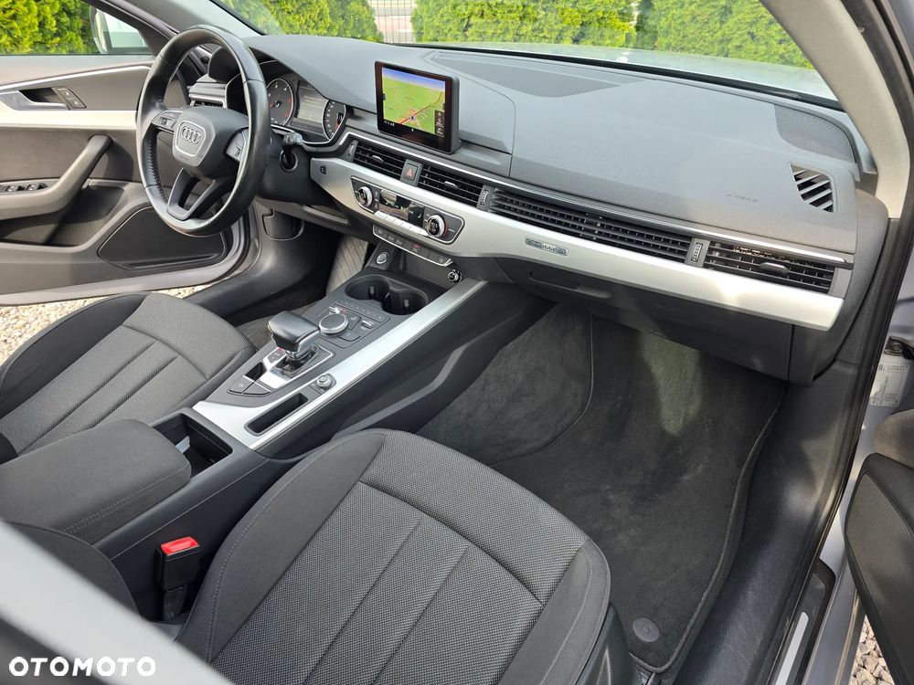 Audi A4 Avant 2.0 TDI DPF clean diesel quattro S tronic Attraction - 30