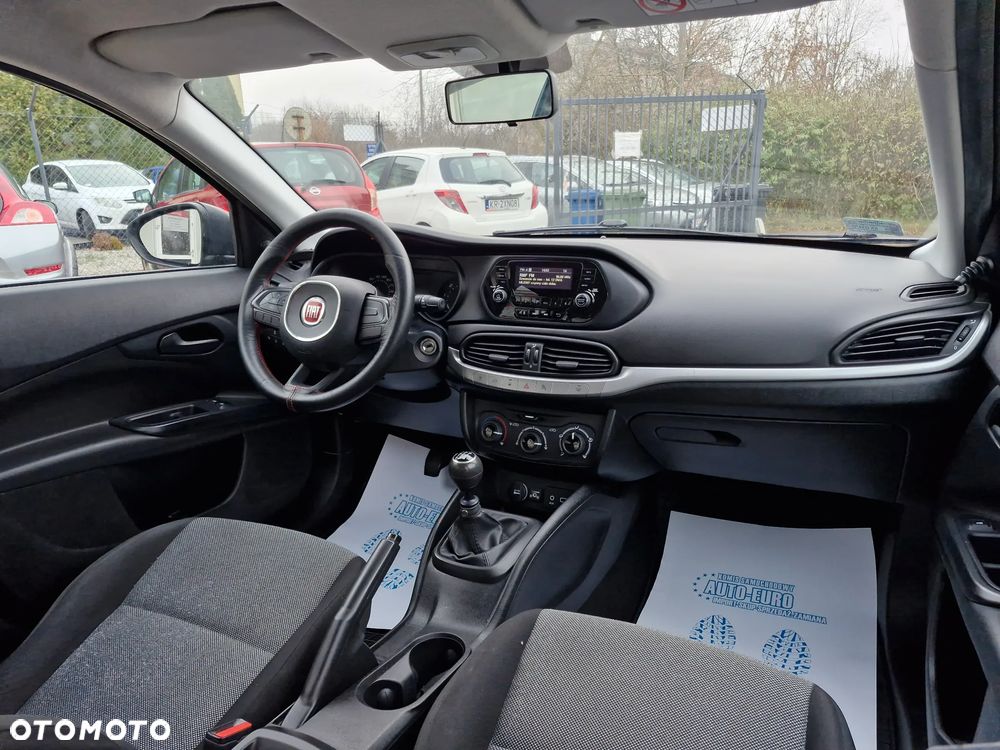 Fiat Tipo 1.4 16V Easy - 23